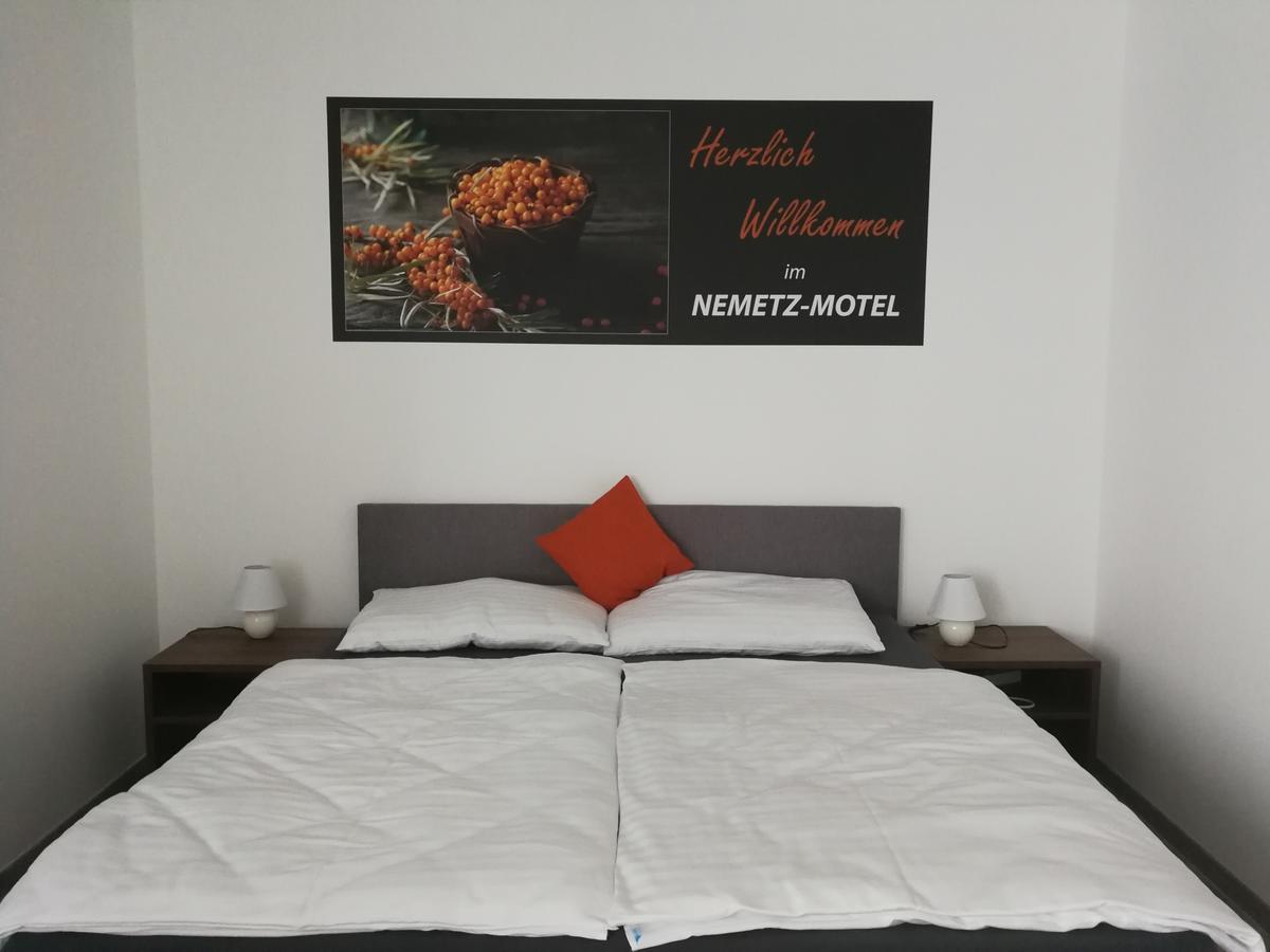 Nemetz-Motel Boheimkirchen Екстериор снимка